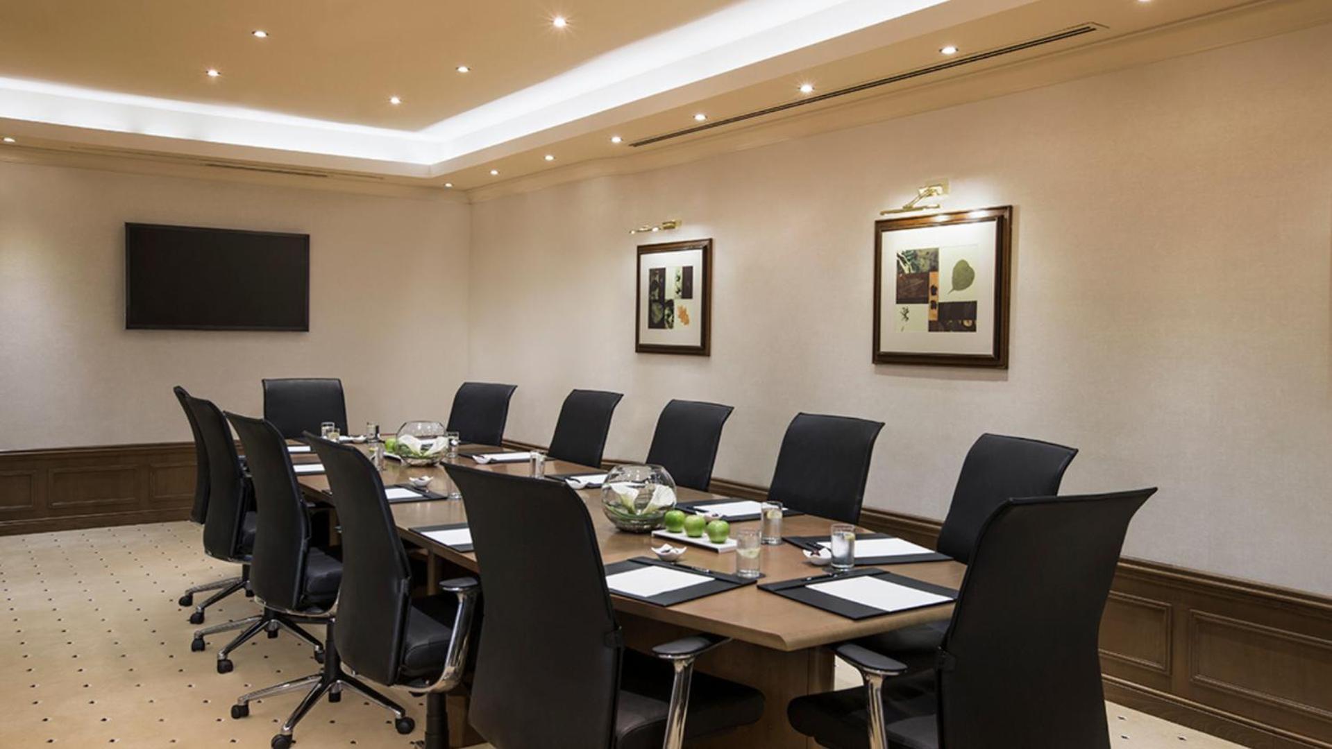 Moevenpick Hotel 4*