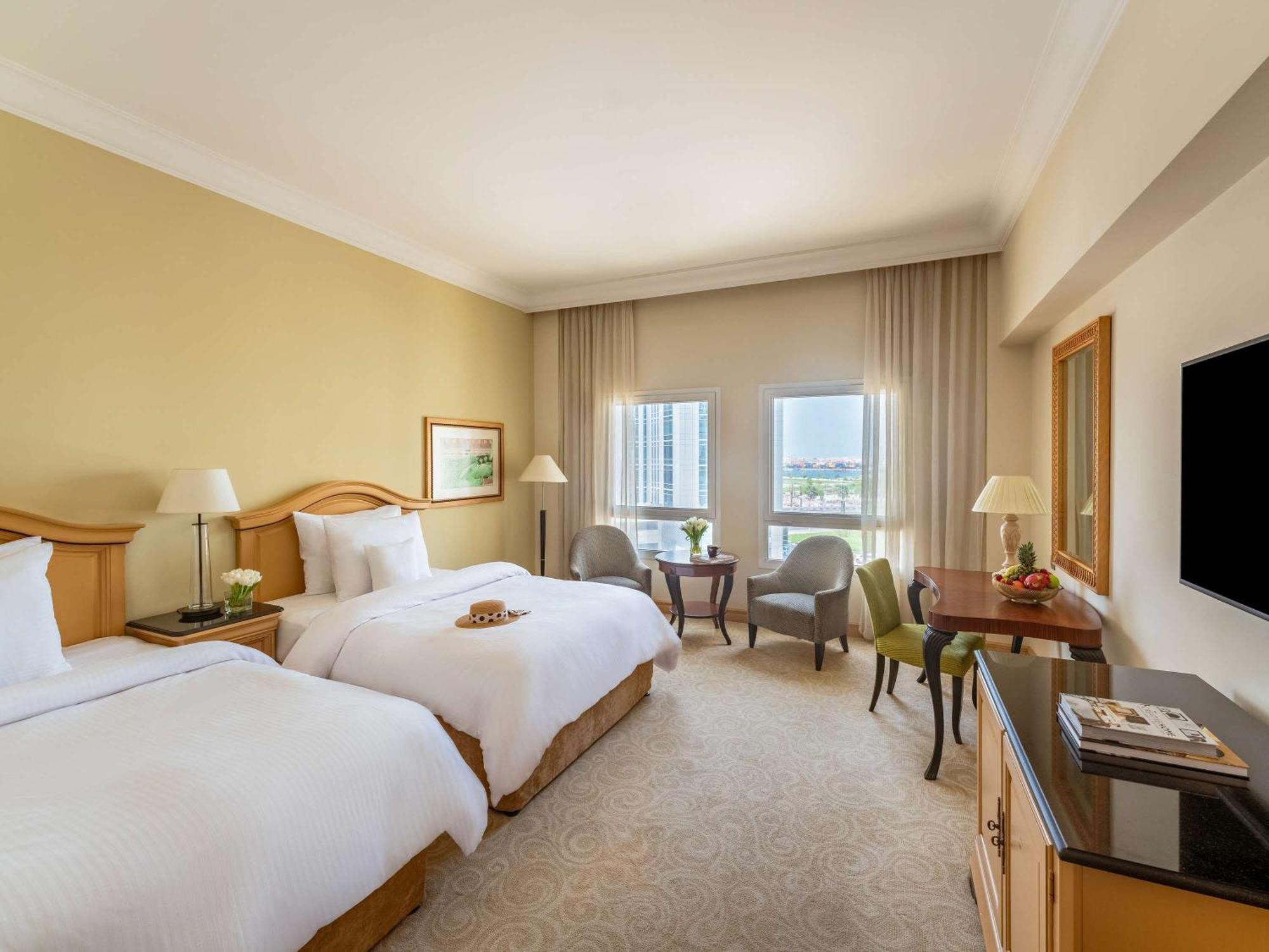 Moevenpick 4* Doha